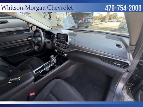 Used 2024 Nissan Altima 2.5 SV image 12