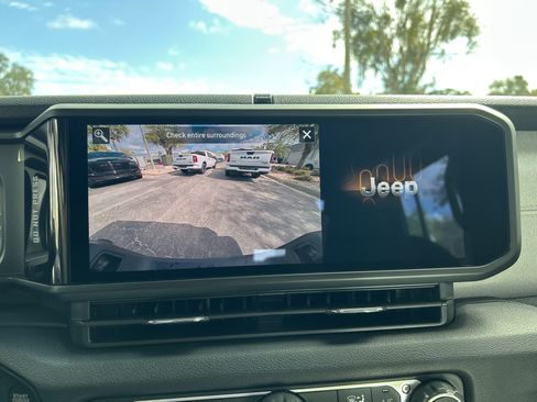 New 2026 Jeep Gladiator Sport image 28