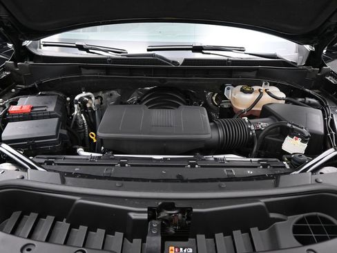 Used 2024 GMC Yukon XL Denali w/ Advanced Technology Package image 31