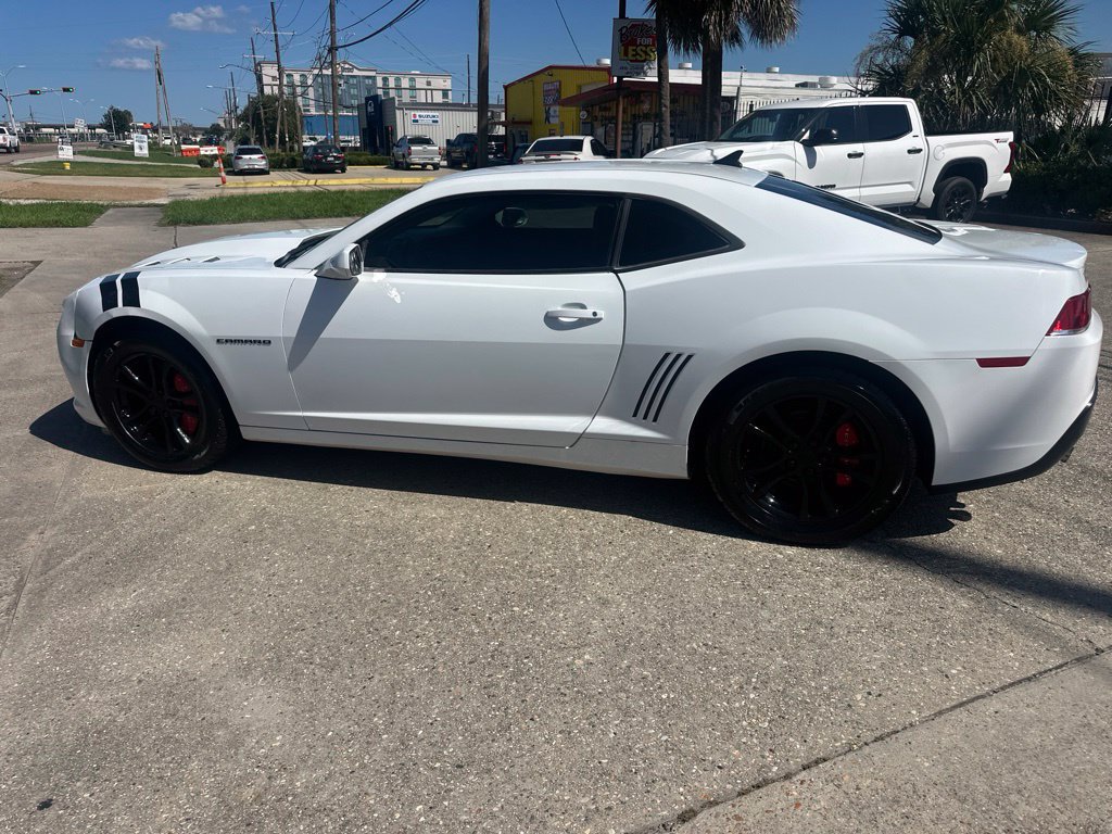 Used 2014 Chevrolet Camaro LS RWD image 5