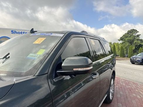 Used 2023 Ford Expedition Limited RWD image 5