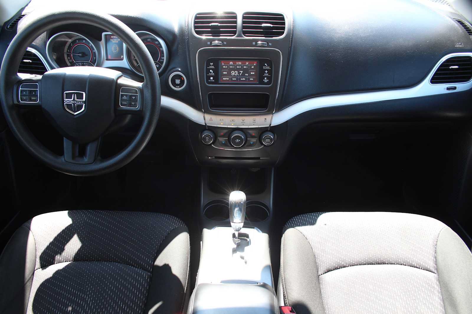 Used 2020 Dodge Journey SE w/ Blacktop Package FWD image 31