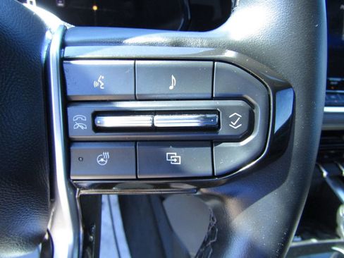 Used 2023 Chevrolet Colorado ZR2 w/ ZR2 Convenience Package III image 22