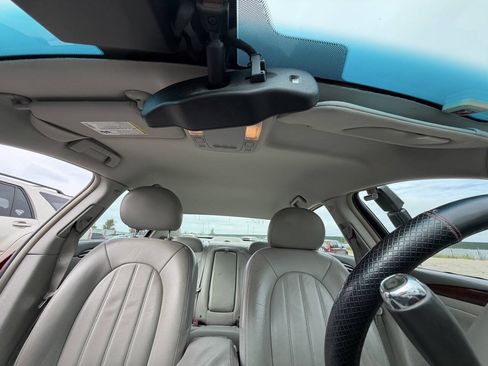 Used 2009 Buick Lucerne CXL FWD image 31