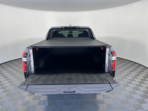 Used 2025 GMC Sierra EV Denali AWD/4WD image 19