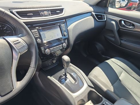 Used 2016 Nissan Rogue SL w/ SL Premium Package AWD/4WD image 17