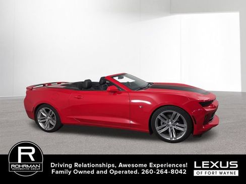 Used 2017 Chevrolet Camaro LT RWD image 6