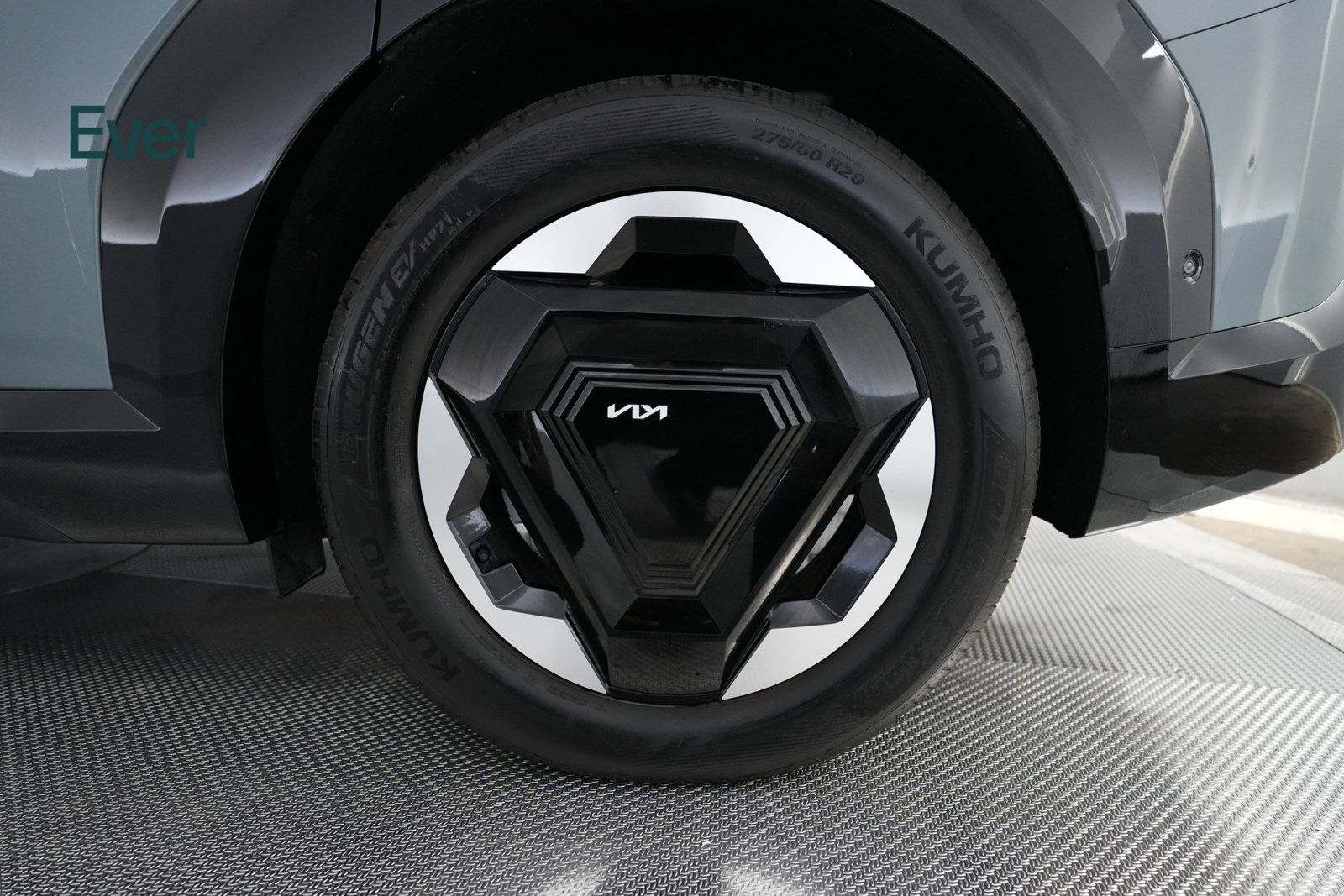 Used 2024 Kia EV9 Land AWD/4WD image 9