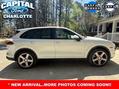 Used 2016 Porsche Cayenne image 2