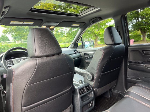 Used 2023 Honda Passport TrailSport image 27