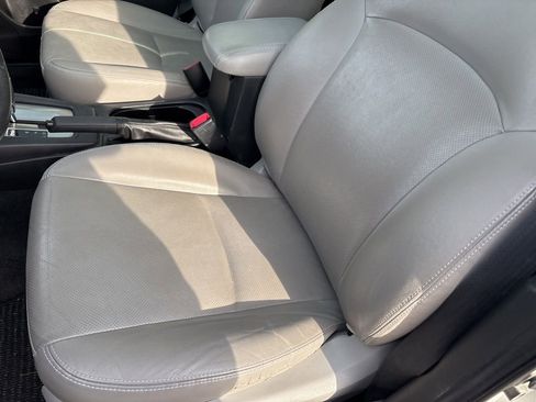 Used 2014 Subaru Forester 2.5i Touring image 12