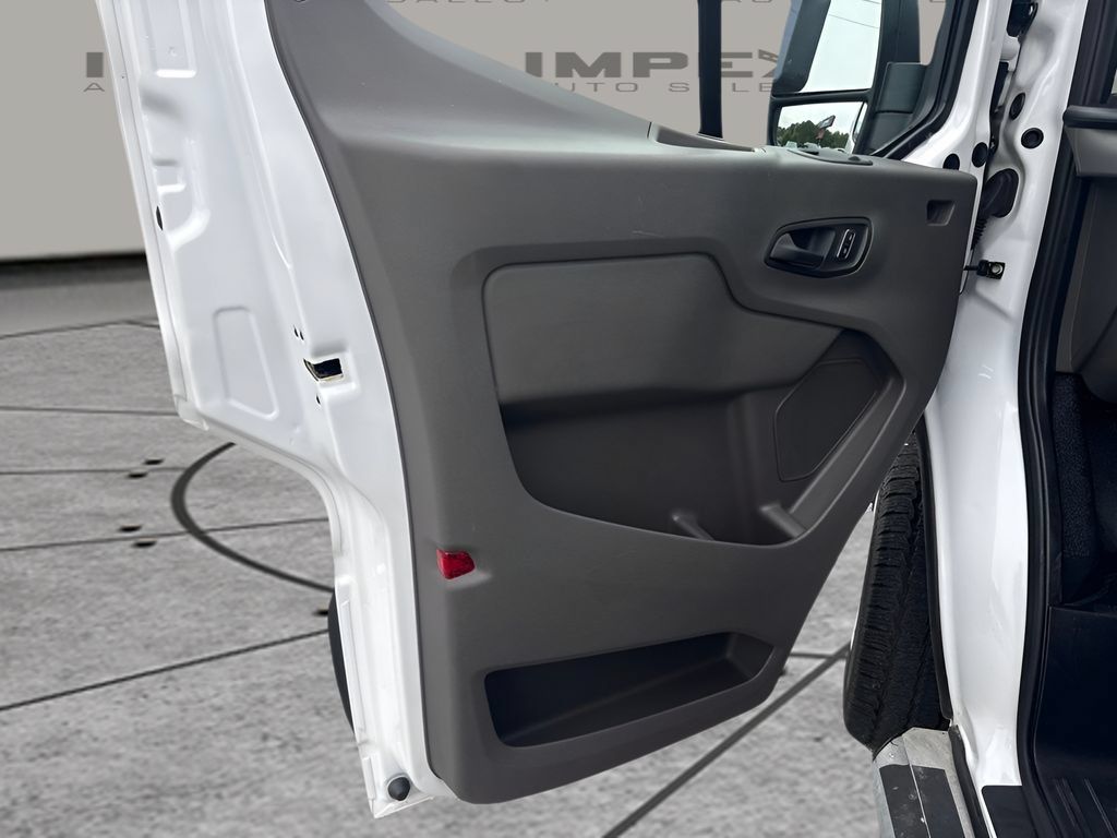 Used 2025 Ford Transit 250 Low Roof w/ Exterior Upgrade Package RWD image 18