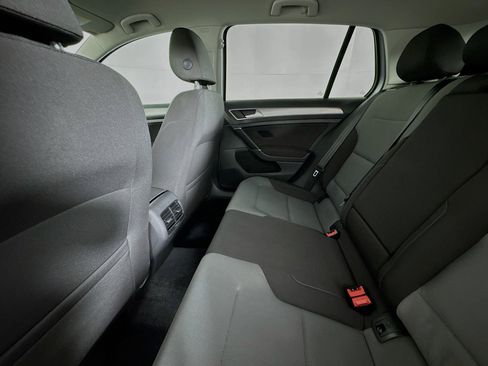 Used 2016 Volkswagen e-Golf SE w/ DC Fast Charging Package image 22