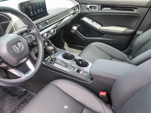 Used 2023 Honda Civic Touring image 18