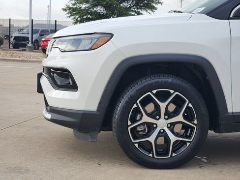 Used 2024 Jeep Compass Limited AWD/4WD image 8