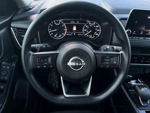Used 2024 Nissan Rogue S AWD/4WD image 20