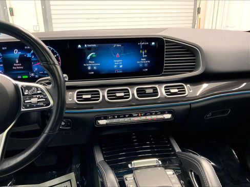 Used 2021 Mercedes-Benz GLE 450 4MATIC image 5