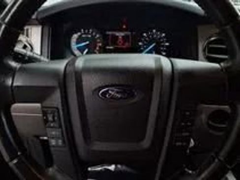 Used 2017 Ford Expedition XLT RWD image 9