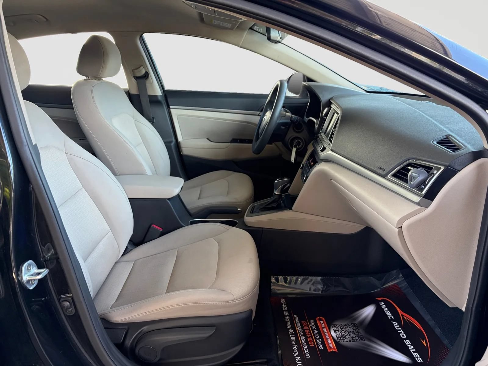 Used 2017 Hyundai Elantra SE FWD image 20