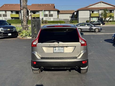 Used 2013 Volvo XC60 T6 AWD/4WD image 4