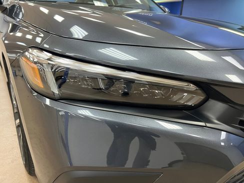 Certified 2024 Honda Civic Touring image 24