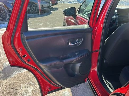 Used 2025 Honda HR-V Sport image 20