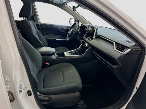 Used 2024 Toyota RAV4 XLE image 34