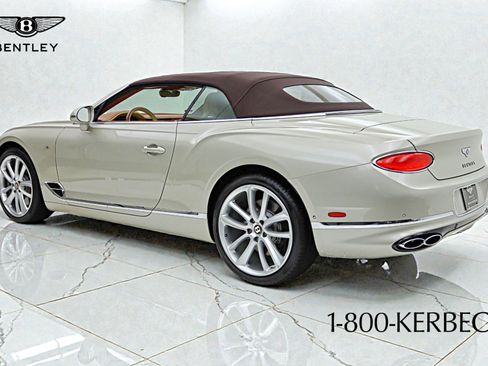 Used 2020 Bentley Continental GT image 28