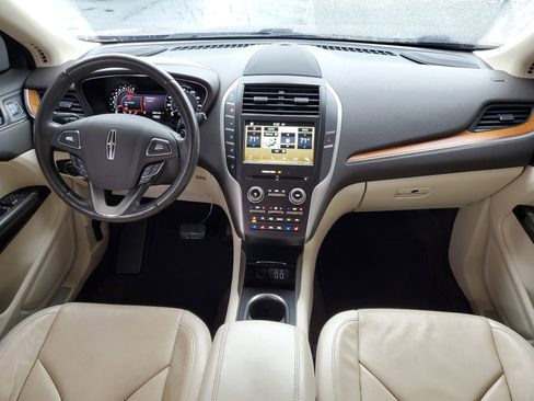 Used 2016 Lincoln MKC Reserve w/ Lincoln MKC Climate Package image 11