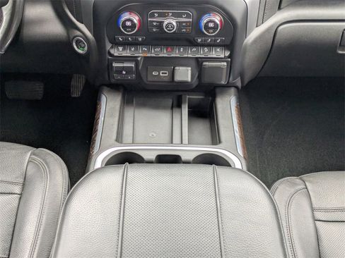 Used 2023 GMC Sierra 2500 Denali w/ Denali Black Diamond Edition image 19