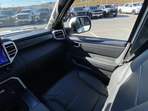 Used 2024 Toyota Tundra Platinum image 28