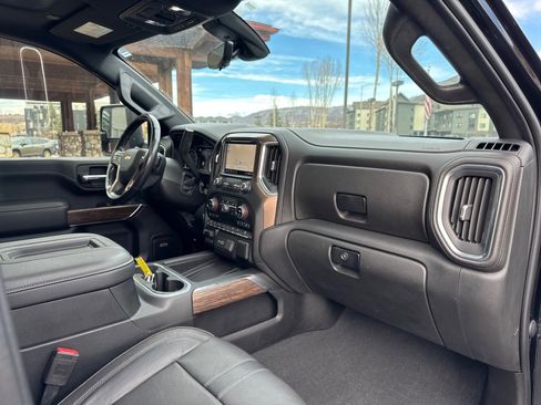 Used 2020 Chevrolet Silverado 2500 High Country w/ Z71 Off-Road Package image 37