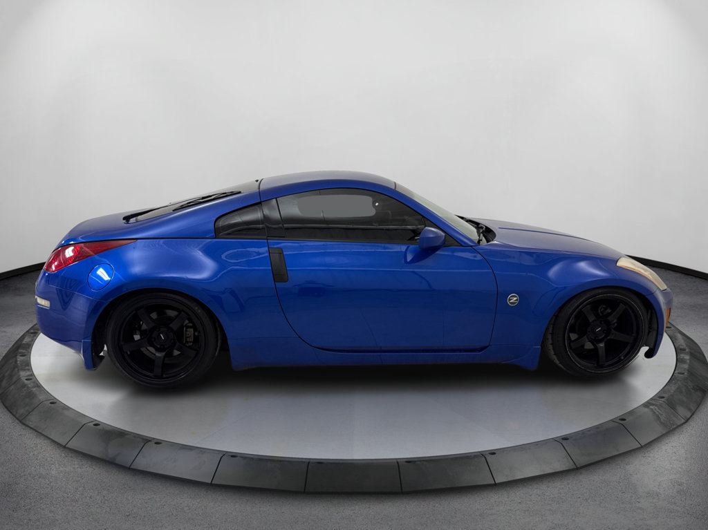 Used 2004 Nissan 350Z Coupe RWD image 4