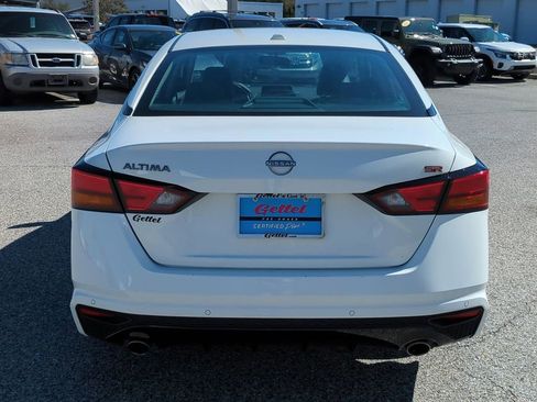 Certified 2025 Nissan Altima 2.5 SR image 6