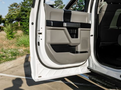 Used 2018 Ford F250 XLT AWD/4WD image 36