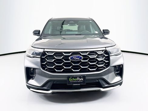 Used 2025 Ford Explorer Platinum w/ LUX Leather Package image 2