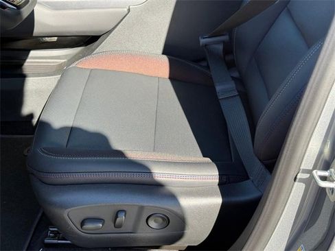 New 2026 Chevrolet Equinox EV RS image 12