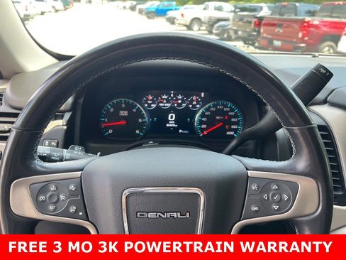 Used 2020 GMC Yukon Denali image 15