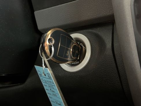 Used 2016 RAM 1500 Express w/ Black Ram 1500 Express Group image 22