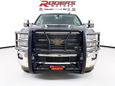Used 2019 Chevrolet Silverado 2500 LTZ w/ Duramax Plus Package AWD/4WD image 2