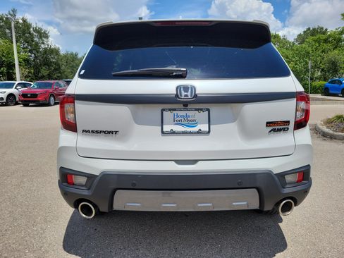 Used 2023 Honda Passport TrailSport image 5