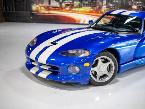 Used 1996 Dodge Viper GTS RWD image 6