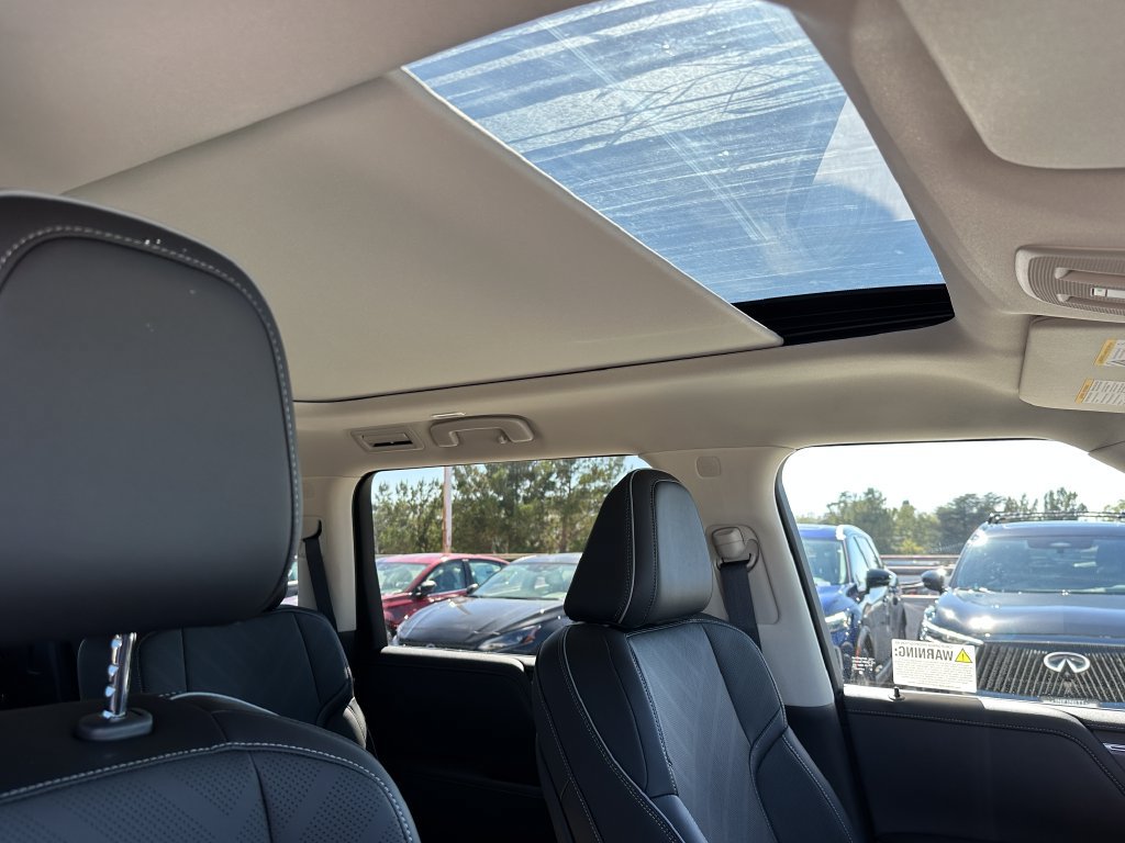 New 2027 INFINITI QX80 Luxe RWD image 17