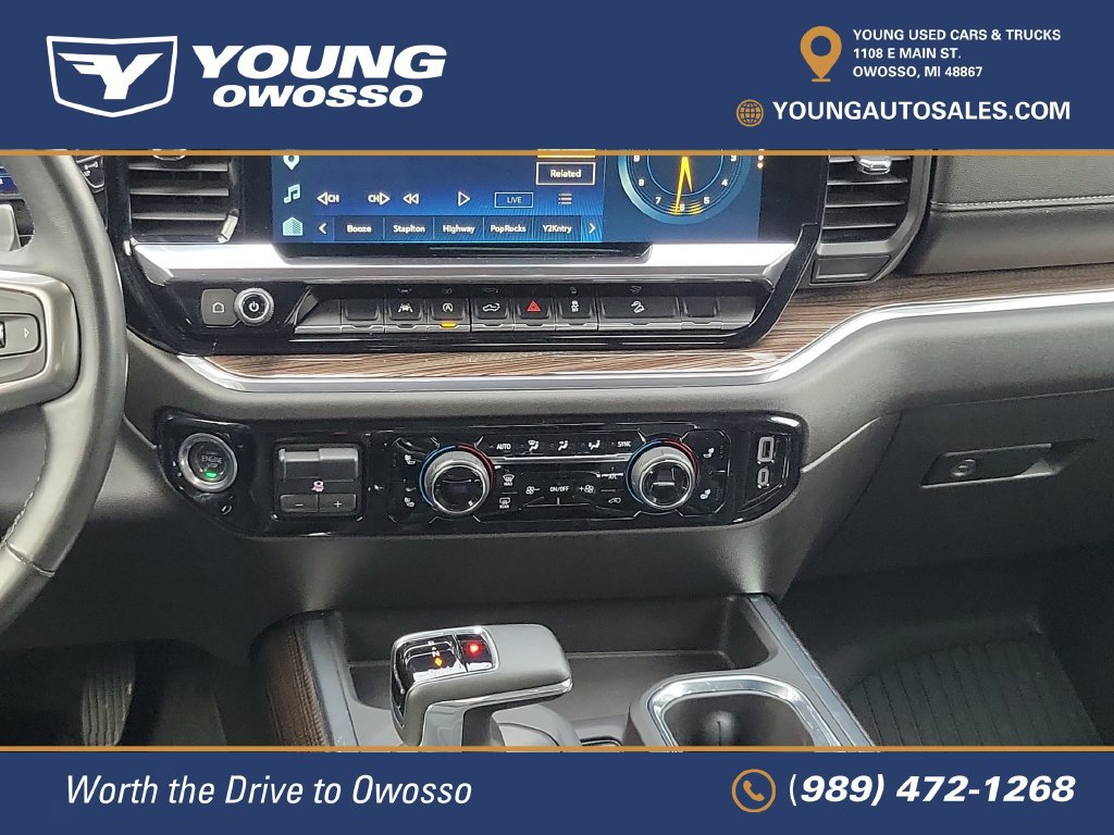 Used 2024 Chevrolet Silverado 1500 RST AWD/4WD image 30