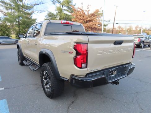 Used 2023 Chevrolet Colorado ZR2 w/ ZR2 Convenience Package III image 7
