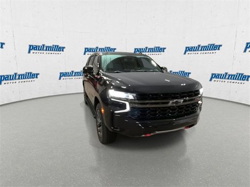 Used 2021 Chevrolet Tahoe Z71 w/ Z71 Signature Package image 3