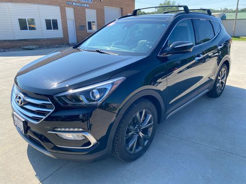 Used 2018 Hyundai Santa Fe Sport w/ 2.0T Ultimate Tech Package 05 AWD/4WD image 2