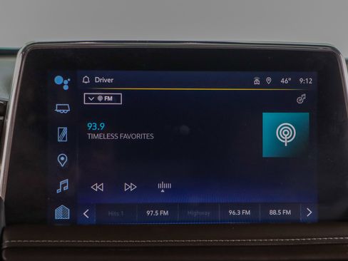 Used 2023 Chevrolet Suburban Z71 image 20