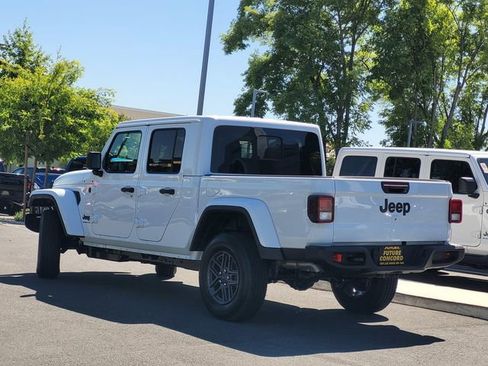 New 2026 Jeep Gladiator Sport image 6