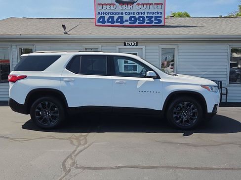 Used 2021 Chevrolet Traverse RS AWD/4WD image 2